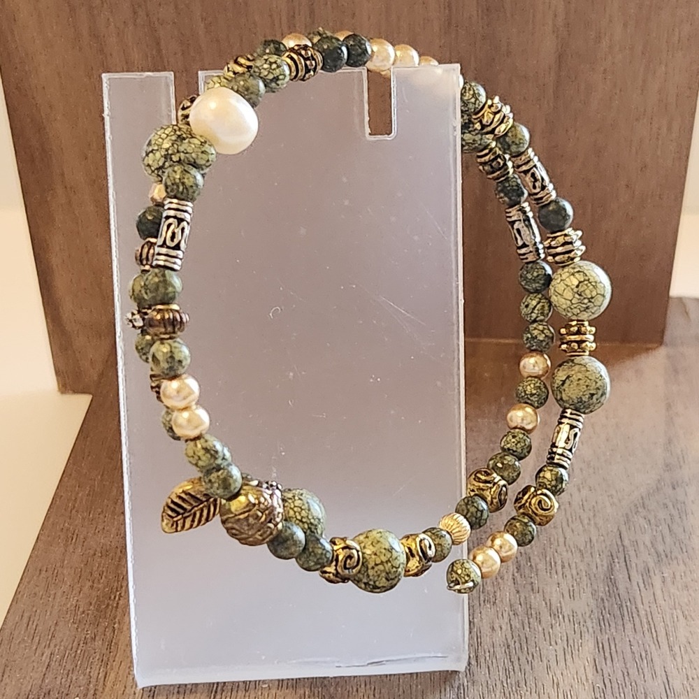 Boho‎ Chic Green Stone Pearl Beaded Memory Wire Wrap Bracelet Fashion Jewelry